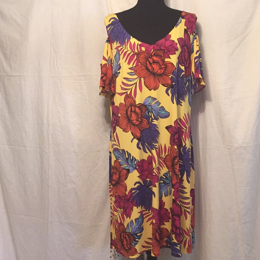 Cold Shoulder Dress nwot